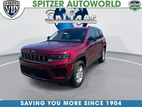 Used 2023 Jeep Grand Cherokee Laredo AWD/4WD image 4