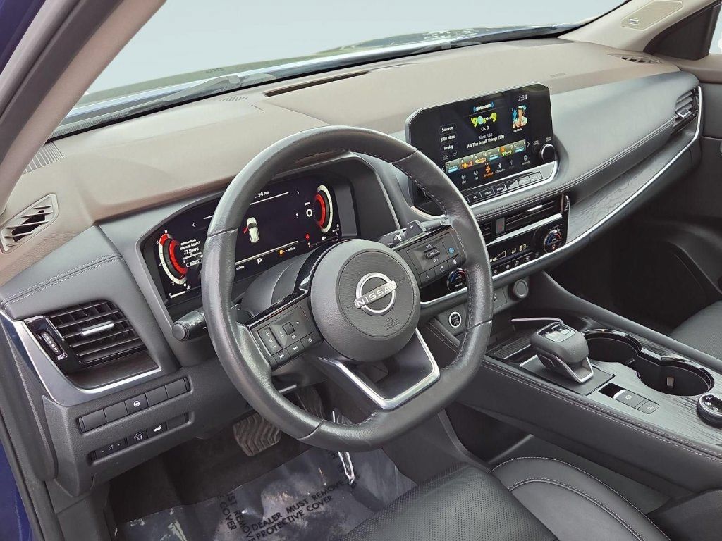 Used 2023 Nissan Rogue Platinum AWD/4WD image 14