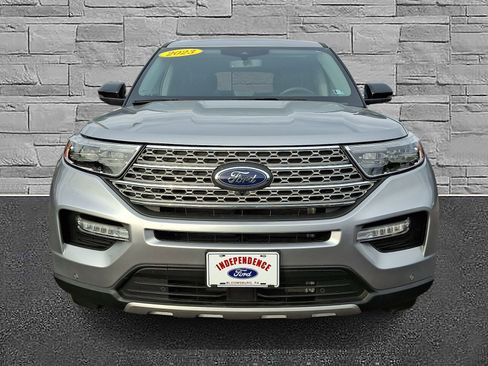 Certified 2023 Ford Explorer Limited w/ Limited Technology Package AWD/4WD image 3