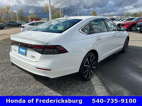 Certified 2023 Honda Accord Touring image 5