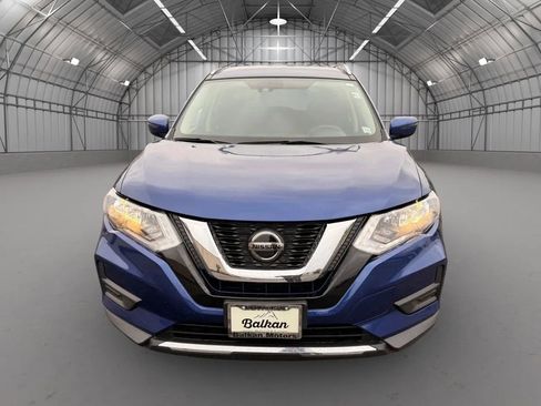 Used 2020 Nissan Rogue SV image 9