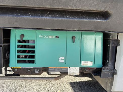 Used 2008 Dodge Sprinter 3500 RWD image 53