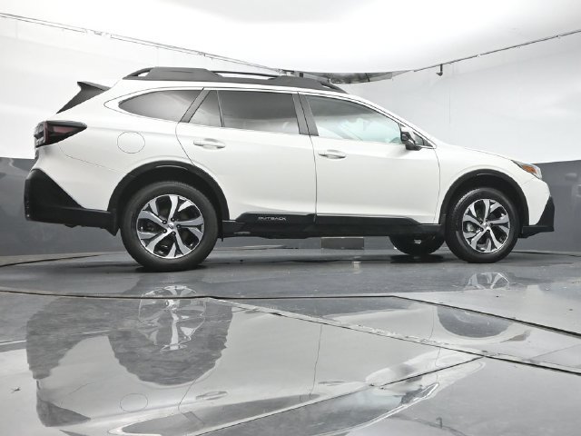 Used 2020 Subaru Outback Limited w/ Popular Package #2 AWD/4WD image 41
