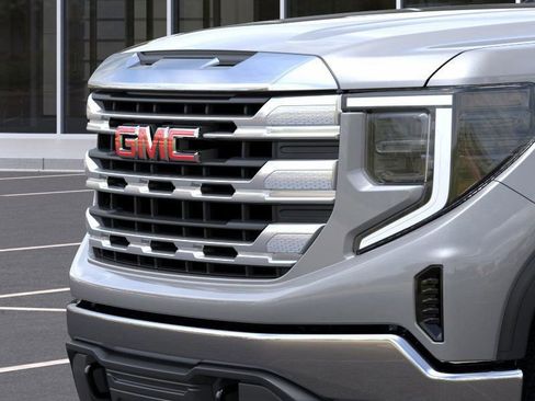 New 2026 GMC Sierra 1500 SLE image 13