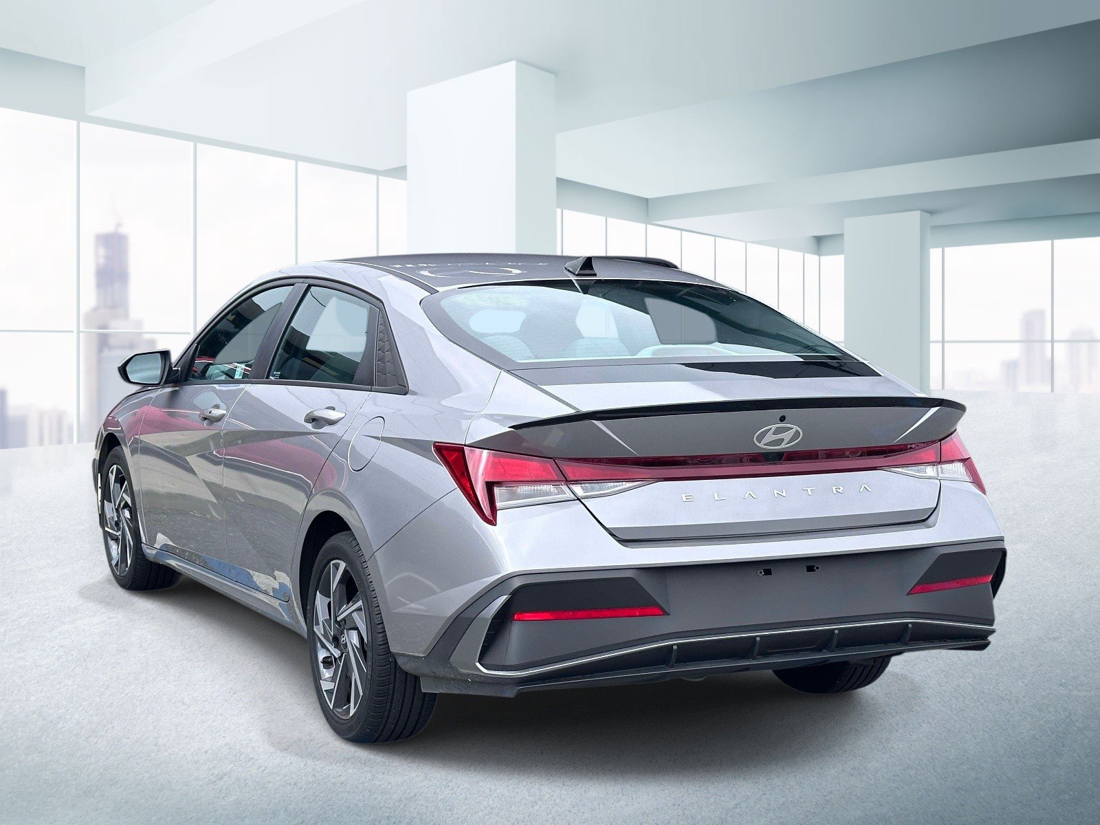 Used 2025 Hyundai Elantra Sport FWD image 3
