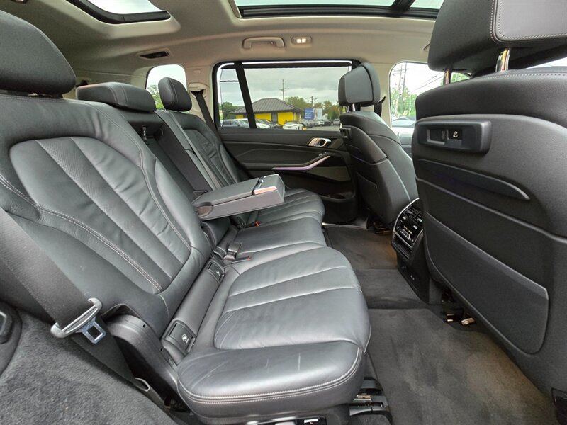 Used 2021 BMW X7 xDrive40i w/ Premium Package AWD/4WD image 20