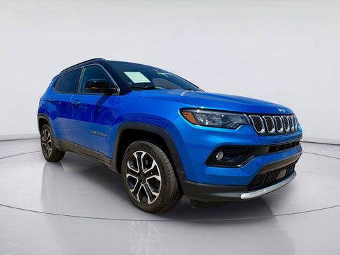 Used 2023 Jeep Compass Limited AWD/4WD image 9