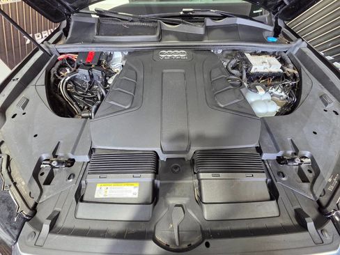 Used 2018 Audi Q7 3.0T Prestige image 36