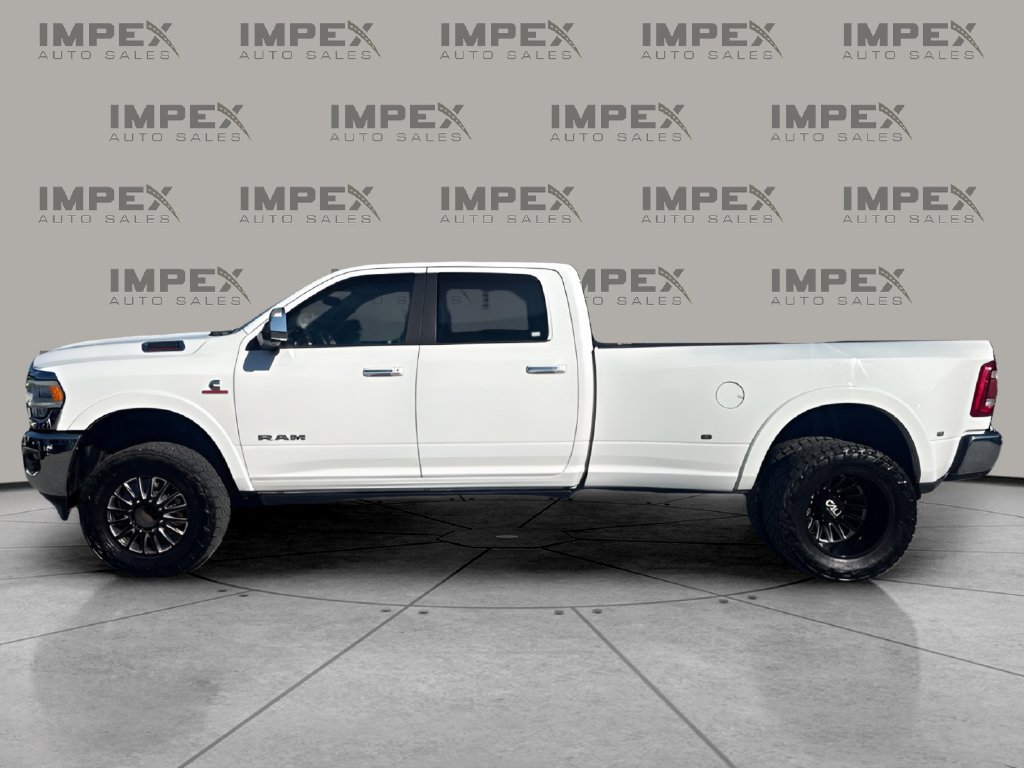 Used 2020 RAM 3500 Laramie AWD/4WD image 2