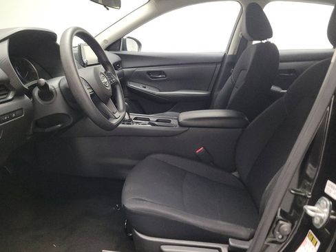 Used 2025 Nissan Sentra S FWD image 17