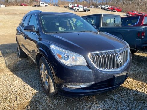 Used 2017 Buick Enclave Leather image 3