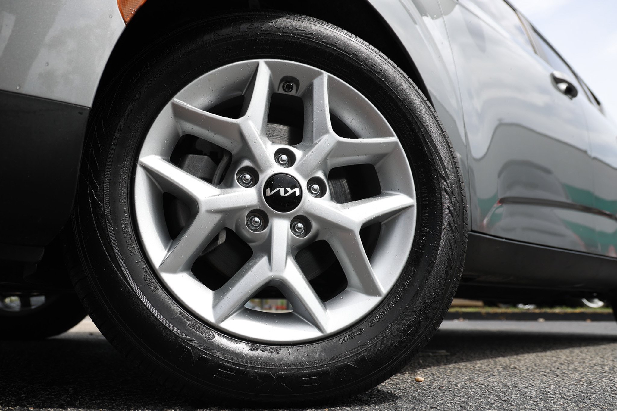 Used 2025 Kia Soul S FWD image 33
