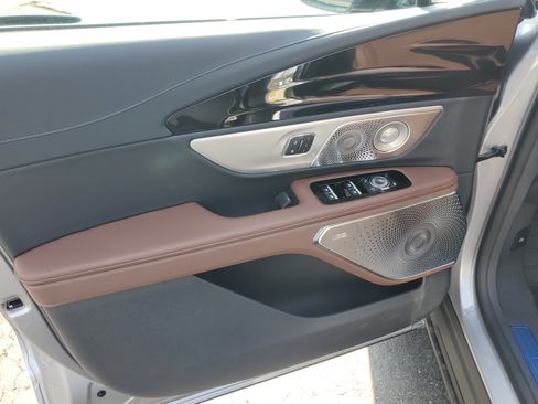 New 2026 Lincoln Nautilus Reserve AWD/4WD image 8