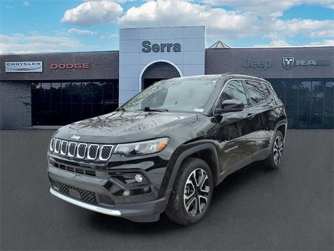 Certified 2024 Jeep Compass Limited image 3