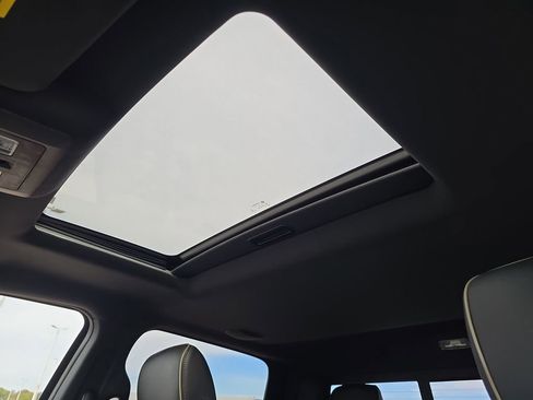 Used 2016 RAM 1500 Limited image 24