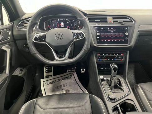 Used 2024 Volkswagen Tiguan SEL R-Line image 21