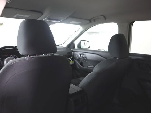 Certified 2025 Nissan Rogue S image 26