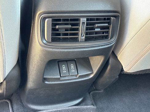 Used 2022 Honda CR-V EX image 11