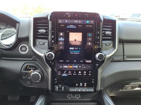 New 2026 RAM 1500 4x4 Crew Cab image 18