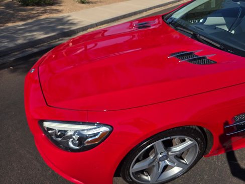 Used 2017 Mercedes-Benz SL 550 w/ Driver Assistance Package image 20