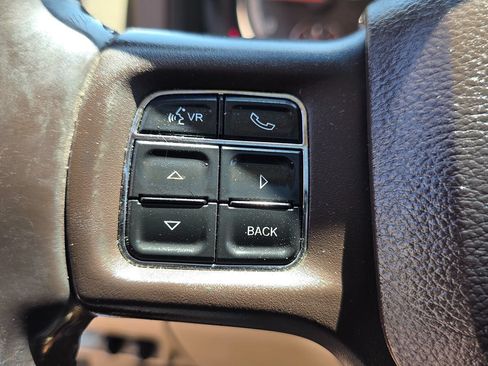 Used 2012 RAM 2500 Laramie w/ Cold Weather Group AWD/4WD image 36