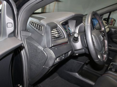 Certified 2024 Honda Odyssey Sport image 12