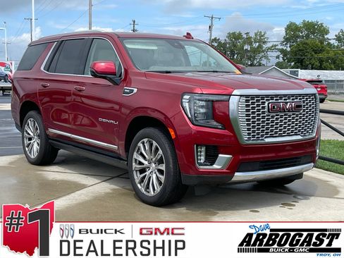 Used 2024 GMC Yukon Denali AWD/4WD image 1