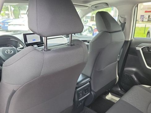 Used 2023 Toyota RAV4 XLE w/ Convenience Package FWD image 15