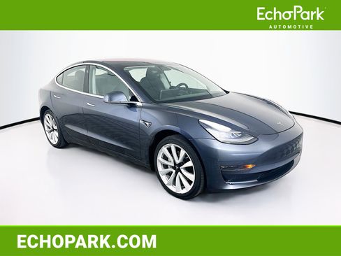 Used 2017 Tesla Model 3 Long Range RWD image 1