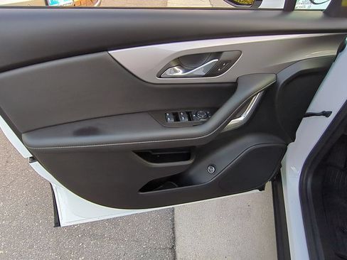 Used 2024 Chevrolet Blazer LT w/ Convenience Package FWD image 21