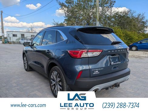 Used 2020 Ford Escape Titanium w/ Titanium Premium Package 2.0 image 5