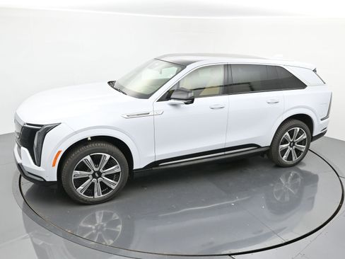 New 2026 Cadillac Escalade IQ Luxury 2 image 24