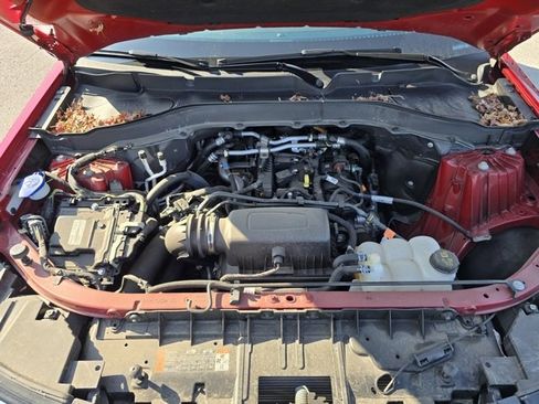 Used 2023 Ford Explorer XLT w/ Equipment Group 202A image 31