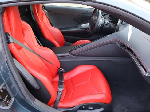 Used 2021 Chevrolet Corvette Stingray Coupe w/ Battery Protection Package image 30