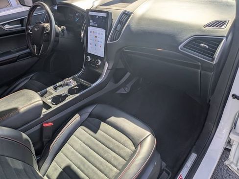 Used 2022 Ford Edge ST-Line image 26
