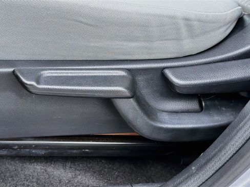 Used 2021 Honda HR-V LX image 22