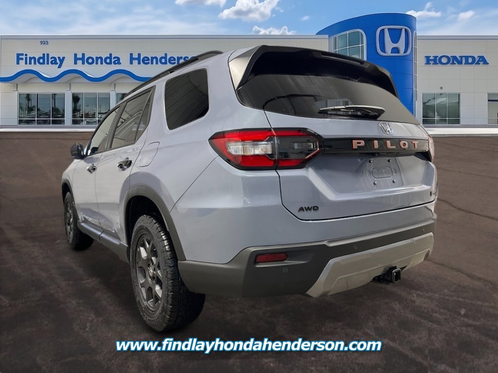 New 2026 Honda Pilot TrailSport image 3