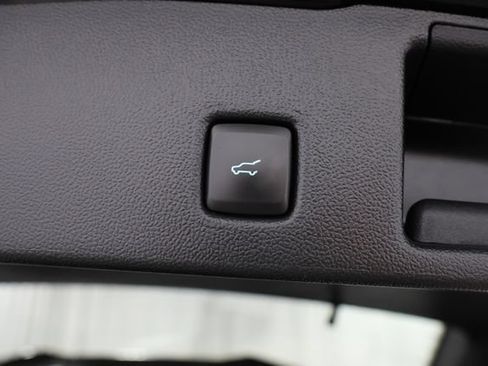 Used 2023 Ford Escape ST-Line FWD image 13