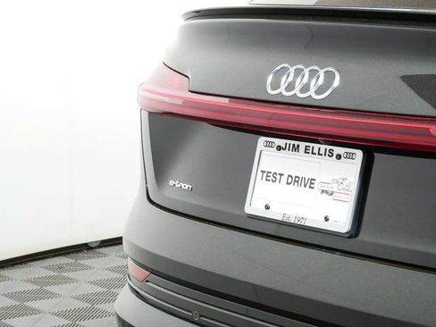 Certified 2023 Audi e-tron Premium w/ Convenience Plus Package AWD/4WD image 37
