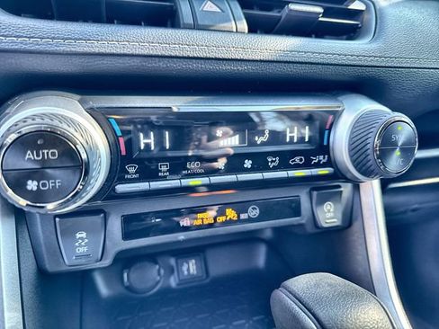 Used 2023 Toyota RAV4 XLE image 27