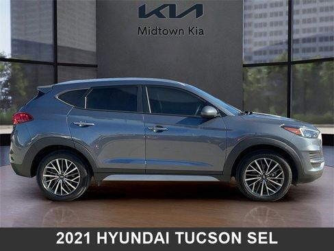Used 2021 Hyundai Tucson SEL w/ Cargo Package image 2