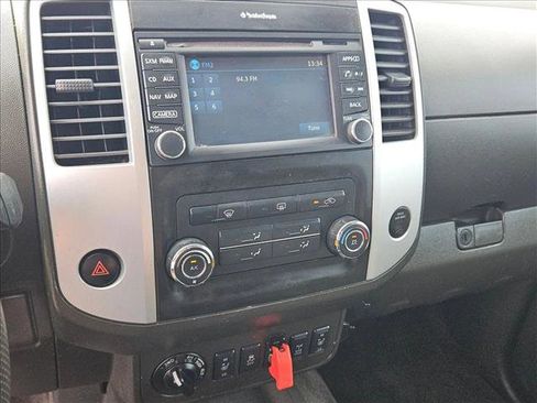 Used 2014 Nissan Xterra PRO-4X w/ Nevada Tow Package image 13