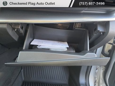 Used 2023 Nissan Rogue SV image 45