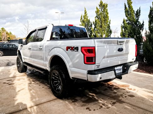 Used 2018 Ford F150 Lariat w/ Equipment Group 502A Luxury image 9