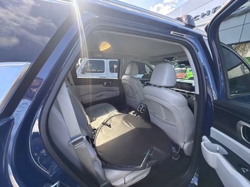 Used 2025 Kia Sorento S w/ Panoramic Sunroof Package FWD image 20