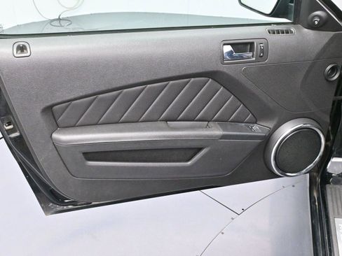 Used 2014 Ford Mustang Premium w/ Comfort Package image 10