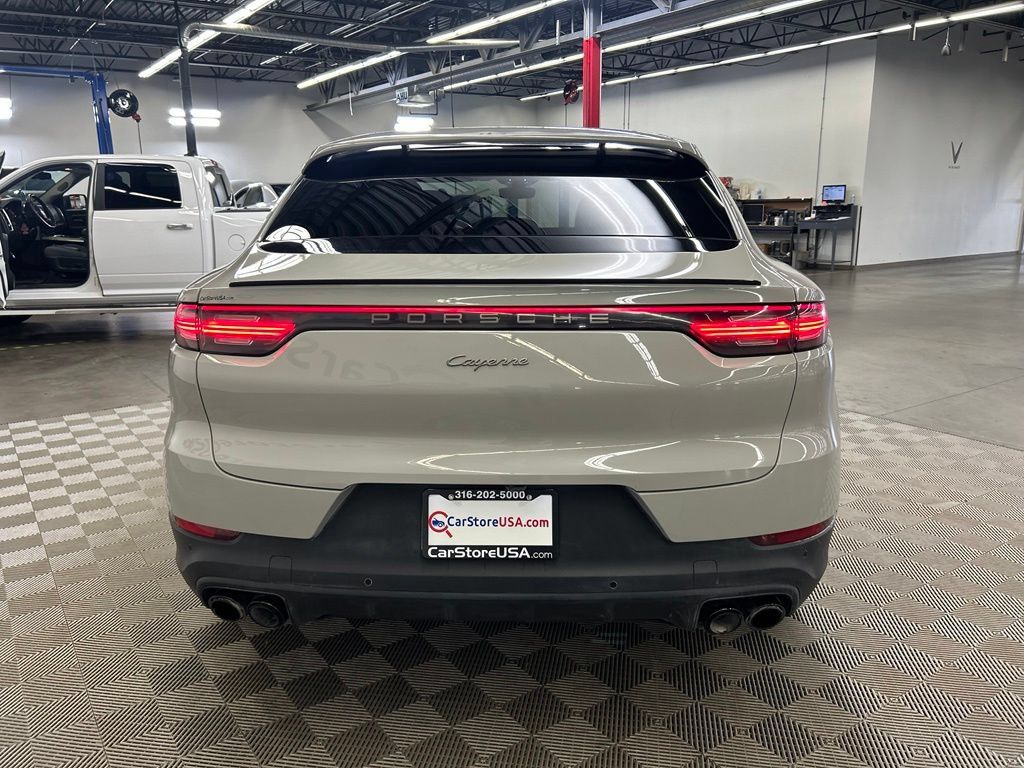 Used 2023 Porsche Cayenne Coupe AWD/4WD image 10