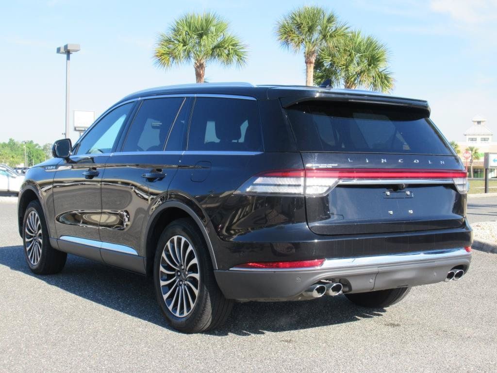 Used 2023 Lincoln Aviator Reserve w/ Equipment Group 201A AWD/4WD image 4