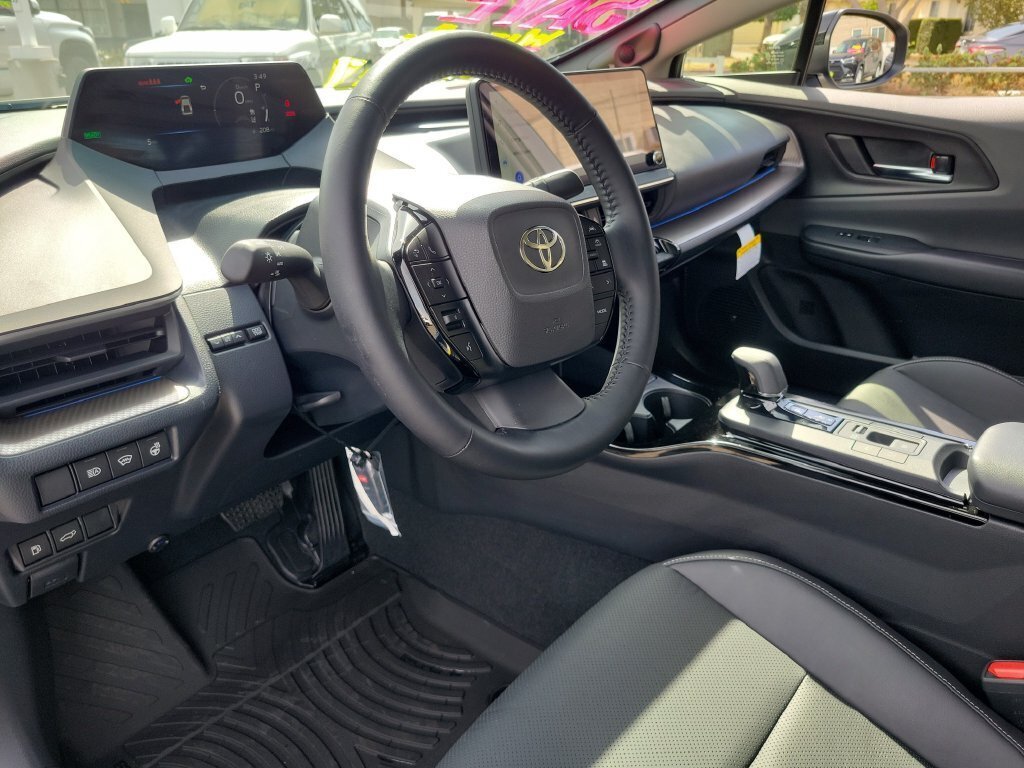 New 2027 Toyota Prius Limited w/ Limited Premium Package FWD image 19