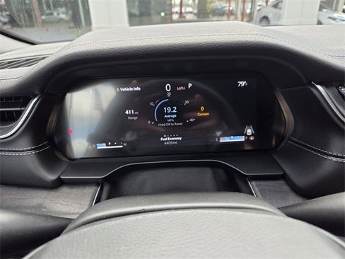 Certified 2025 Jeep Grand Cherokee Limited w/ Black Appearance Package image 32